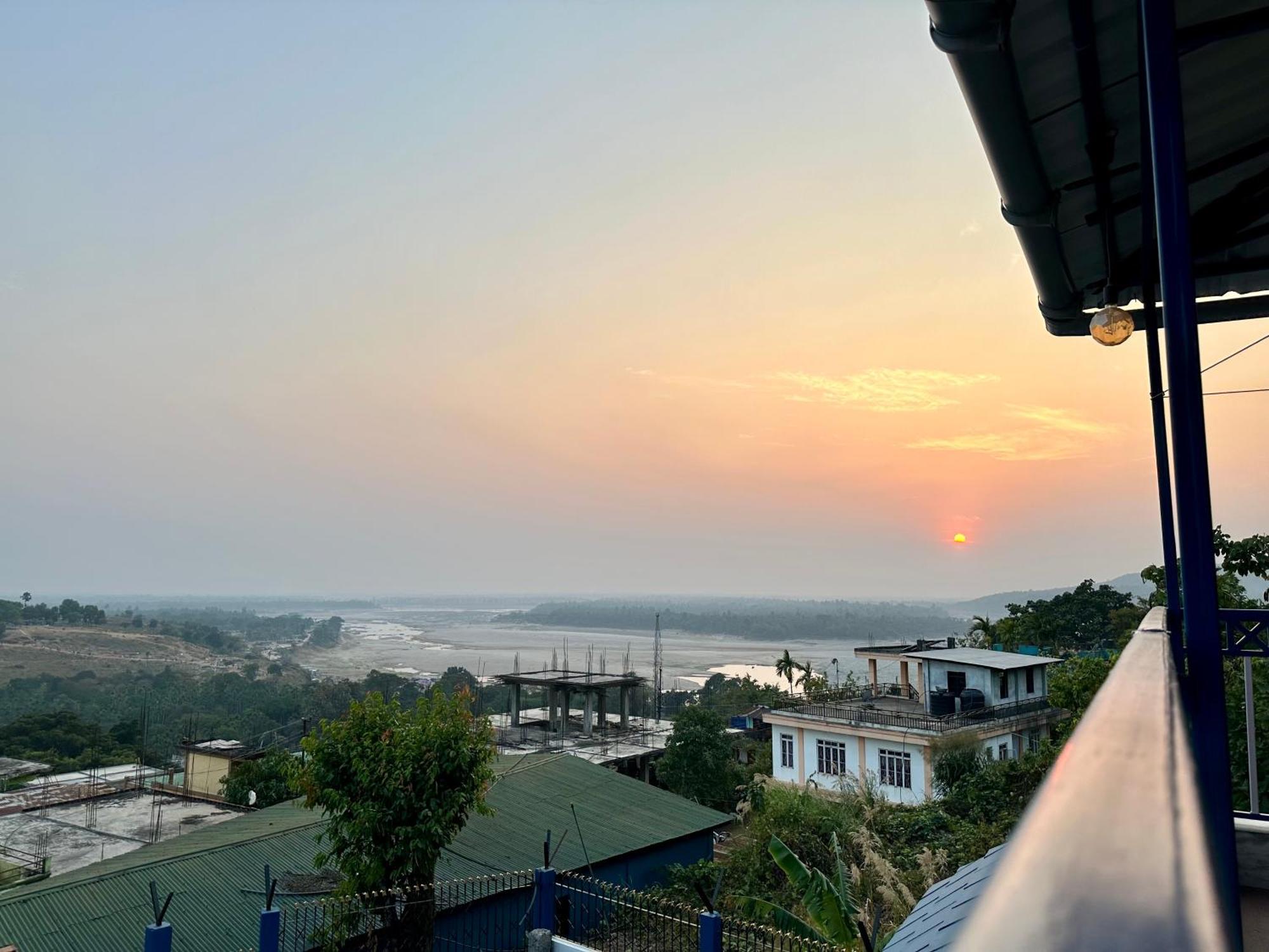 The Dawki View Guest House ภายนอก รูปภาพ